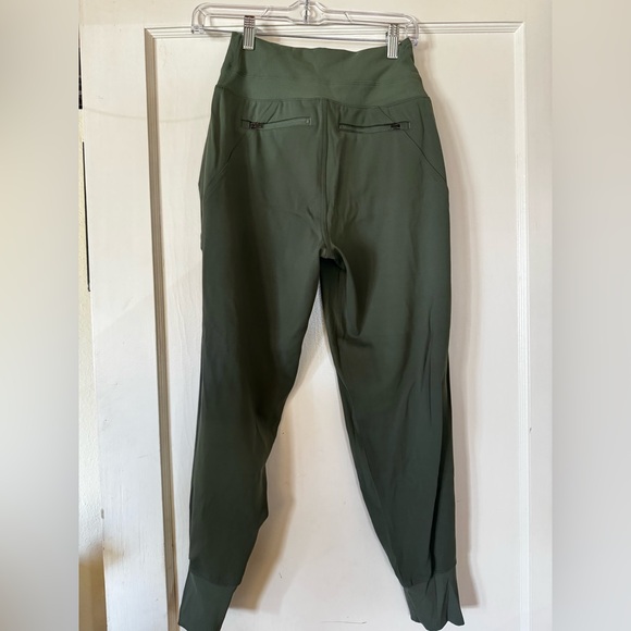 Athleta Brooklyn Joggers Olive Green Lounge Workout Gym Yoga Pilates Casual Hike - Picture 10 of 11